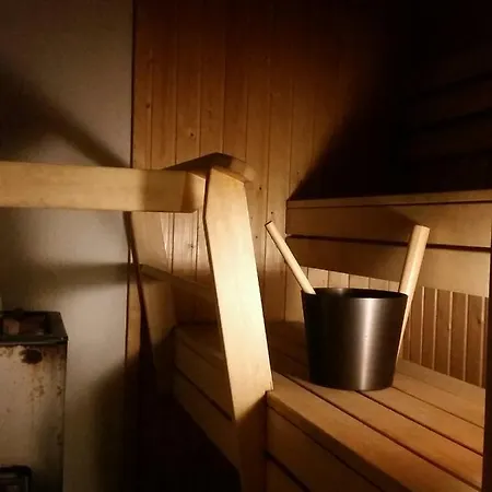 Apartamento 4 Bedrooms Near Center - Kranni *